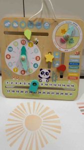 Hi Pando My Wooden Calendar / Weather / Date / Time and Day