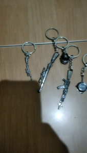 GANTUNGAN KUNCI MINI SENJATA SENAPAN MAINAN MINIATURE TOY GUN PUBG KEYCHAIN AKSESORIS CROME