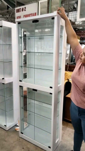 displayer removable glass layer with pinlights