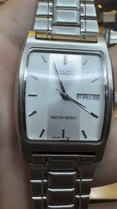 Đồng hồ nam hiệu Q&Q SUPERIOR QUARTZ size 29x38mm đai mặt chia 3 khoang rất đẹptank nam hai lịch máy vàng MIYOTA toàn bộ thép đúc dây thép không gỉ khóa thông minh zin chuẩn hãng điều chỉnh tuỳ theo tay người dùng