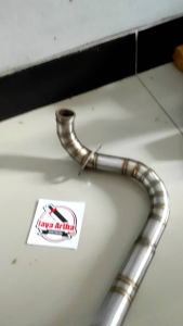 Leheran Vario LED Pipa 28 32 Stenlis & Cacing Atas