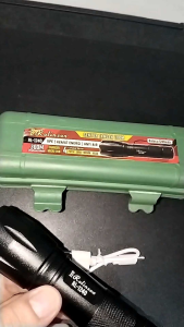 Senter Tangan Zoom Rolinson RL-1240 XPE: Hemat Energi & Anti Air - 4 Cahaya PUTIH/BIRU/MERAH/HIJAU