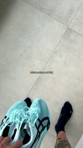 Sepatu Metaspeed Sky Paris Illuminate Mint Black Olahraga Sneakers