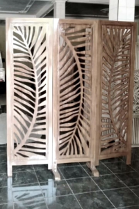sketsel pembatas ruangan minimalis kayu jati Jepara motif daun
