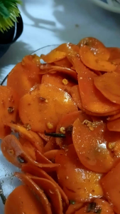 seblak kerupuk bawang pedas daun jeruk