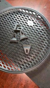 Ram Tutup Jaring Speaker 12 Inci Plastik Hitam