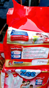 Susu Zee Nutripro+ Rasa Swizz Cokelat/Vanila Kemasan Bag Isi 10Sachetx38gr