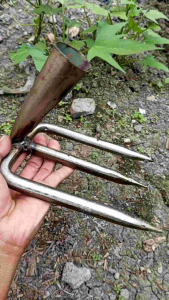 Cangkul Garpu tahah Garuk sampah Alat kebun pertanian