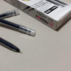 Pulpen Gel Hitam 0.5mm Hosana 1020: Solusi Tulisan Jelas & Tahan Lama