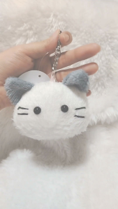 Plush Cute Cat Keyring: A Fun & Stylish Addition to Your Keys