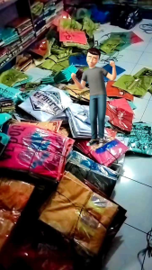 KAOS JOGJA SABLON MEREK KOTA JOGJA T-SHIRT KAOS JOGJA MOTIF TERLARIS DI MALIOBORO DAN JOGJA