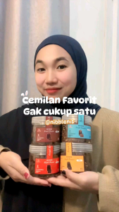 Keripik Brownies Nibblenis 100 Gram Toples Cemilan Bikin Ketagihan Enak Murah Manis dan Premium