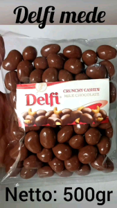 1kg Coklat Delfi dragees dengan isi kacang Mede dan Almond