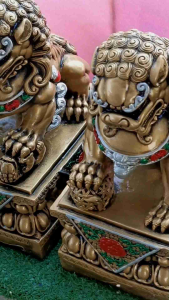 สิงโตจีนคู่มงคลขนาด 10 นิ้วทรง เสริมฮวงจุ้ยช่วยเสริมบารมี ลูกค้าเป็นคู่เสริมบารมี เสริมฮวงที่ได้รับการสินค้า 40 บาท