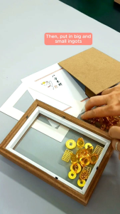 Good Fortune Lucky Wealth Yuanbao Photo Picture Frame Home Office Decoration Shop Opening Gift 金元宝铜钱发财相框招财摆件开业开张礼物贺礼办公摆台