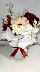 Bouquet Bunga Artificial Bloom Box Sedang | Buket Bunga Artificial | Bloombox Wisuda - OSI