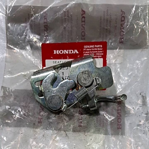 Eksplorasi Eksensel Dudukan Lawan Kunci Jok CB 150R Old K15 & Pengait Jok CB150R