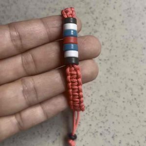 Vòng tay macrame nút square kèm hạt thủ công DIY
