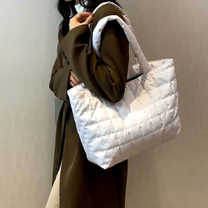 Tas Wanita Sling Bag & Tote Bag Big Size Laptop: Tips Memilih & Menggunakan