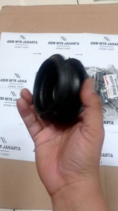 SUPPORT SHOCK KARET SUPPORT DEPAN YARIS NEW VIOS