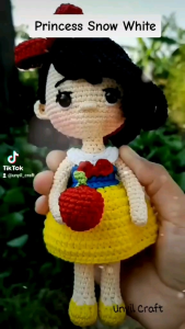 Amigurumi Snow White
