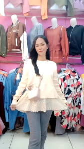 Yuumk: Produk E-commerce Rajutan Import