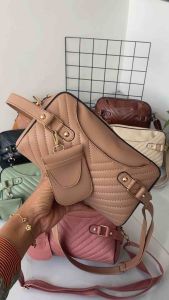 Pouch Bag William Embos Tali Slempang