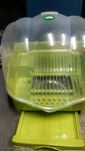Compact and Colorful: Mini Shell Dish Drainer in Random Colors – Keep Your Kitchen Organized with Style