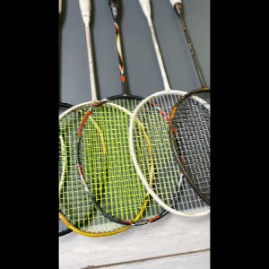 Raket Badminton Lining / Victor Terpasang Senar 30-32 Lbs Dengan Tas Dan Grip Bagus
