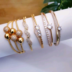 Gelang Bangle Wanita Xds033: Desain Unik dan Fleksibel