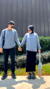 Vinie Couple Sweater 2 Pcs Pria/Wanita - Baju Couple Kekinian Korean Style