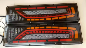 Lampu Belakang Stoplamp Truk Strip Starry 24Volt