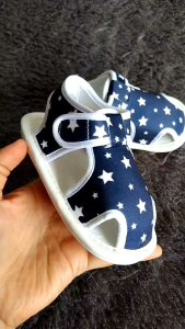 S467 SEPATU SENDAL BAYI TERBARU MOTIF STARS disayangbayi