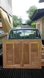 บานซิงค์ไ้ม้สักทอง ไม้สักแก่ ลูกฟัก+เกล็ดไม้ ติดตั้งบานผับกับมุ้งลวดให้เรียบร้อย