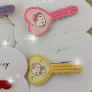 กิ๊บติดผมหน้าม้าลายคิตตี้รูปหัวใจ 1 ชิ้น สไตล์เกาหลีในไทย