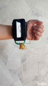 (พร้อมส่ง / ของเกาหลีแท้ราคาถูกที่สุด) ปลอกรัดข้อมือสำหรับที่ใส่กระดาษดัด มาคู่กับตัวจับยึดหนังยางคล้องในตัว