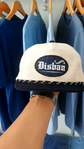 TOPI ROHAT CORDUROY: DESAIN KASUAL UNTUK AKSESORIS PRIA