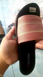 Sandal Teplek Wanita Non-Slip: Desain Modern & Bahan Berkualitas Tinggi