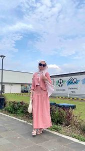 LEORA SET - itsyourdaily’s Cardigan aesthetic korea Leora Long Skirt Rok Midi Cardigan Crop cantik