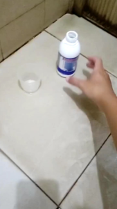 Cairan Pembersih Kamar Mandi Lantai Dinding Perontok Kerak Noda Membandel Ampuh Viral Obat Cair Pembersih Tiolet Kloset Yang Berkerak