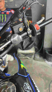 OTOM handle bar for enduro dirtbike and motocross 22mm 7/8 size like renthal protaper
