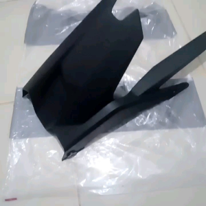 case drive chain cover tutup rantai rante cbr 150r k45G cbr 150r k45N cbr 150r k45R cb 150x original honda 40510K45N40