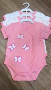 ชุดบอดี้สูท 3 ชุด ฟรุ้งฟริ้ง สวยหวาน น่ารักมาก ชุดเด็กผู้หญิง เสื้อผ้าเด็กผู้หญิง เสื้อผ้าเด็กแรกเกิดถึง 9 เดือน มีสต๊อกพร้อมส่ง มีเก็บเงินปลายทาง