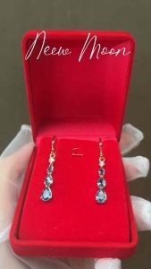 [พร้อมส่ง ✨ มีกล่อง🔥] ต่างหูระย้าทรงหยดน้ำ💧 เพชรทรงหยดน้ำสีฟ้าน้ำทะเล แซฟไฟร์เล่นแสงเพชรสวิสคัทติ้งคม เพชร cz