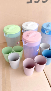 promo spesial 2 teko kapasitas 1.5 liter+4 cangkir hemat 1 teko+2 cangkir plastik