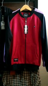 SWEATER ZIPPER REGLAN REBELION DISTRO PRIA WANITA BAHAN TEBAL DI JAMIN MURAH LOGO BORDIR COD BISA BAYAR DI TEMPAT