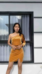Lyra Setelan Bludru Rok Atasan One Shoulder Bludru Rok Sepan