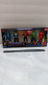 Mainan Avengers Set isi 5 pcs Superheroes Mainan Figure Marvel Avenger no 2155