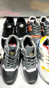 Sepatu Running Pria NB 999: Desain & Ukuran Terbaik