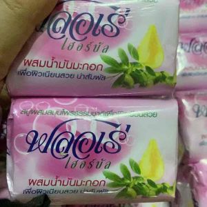 ฟลอเร่ เฮอร์บัล สบู่ผสมสมุนไพร สูตร น้ำมันมะกอก 80 กรัม 4 ก้อน